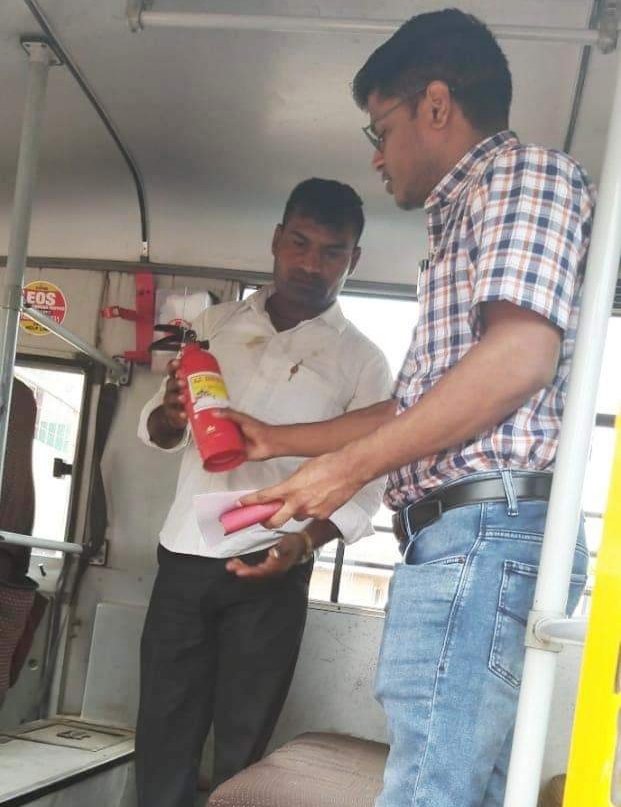 कलेक्टर के निर्देशानुसार परिवहन विभाग ने की स्कूल बसों की फिटनेस चेकिंग | New India Times