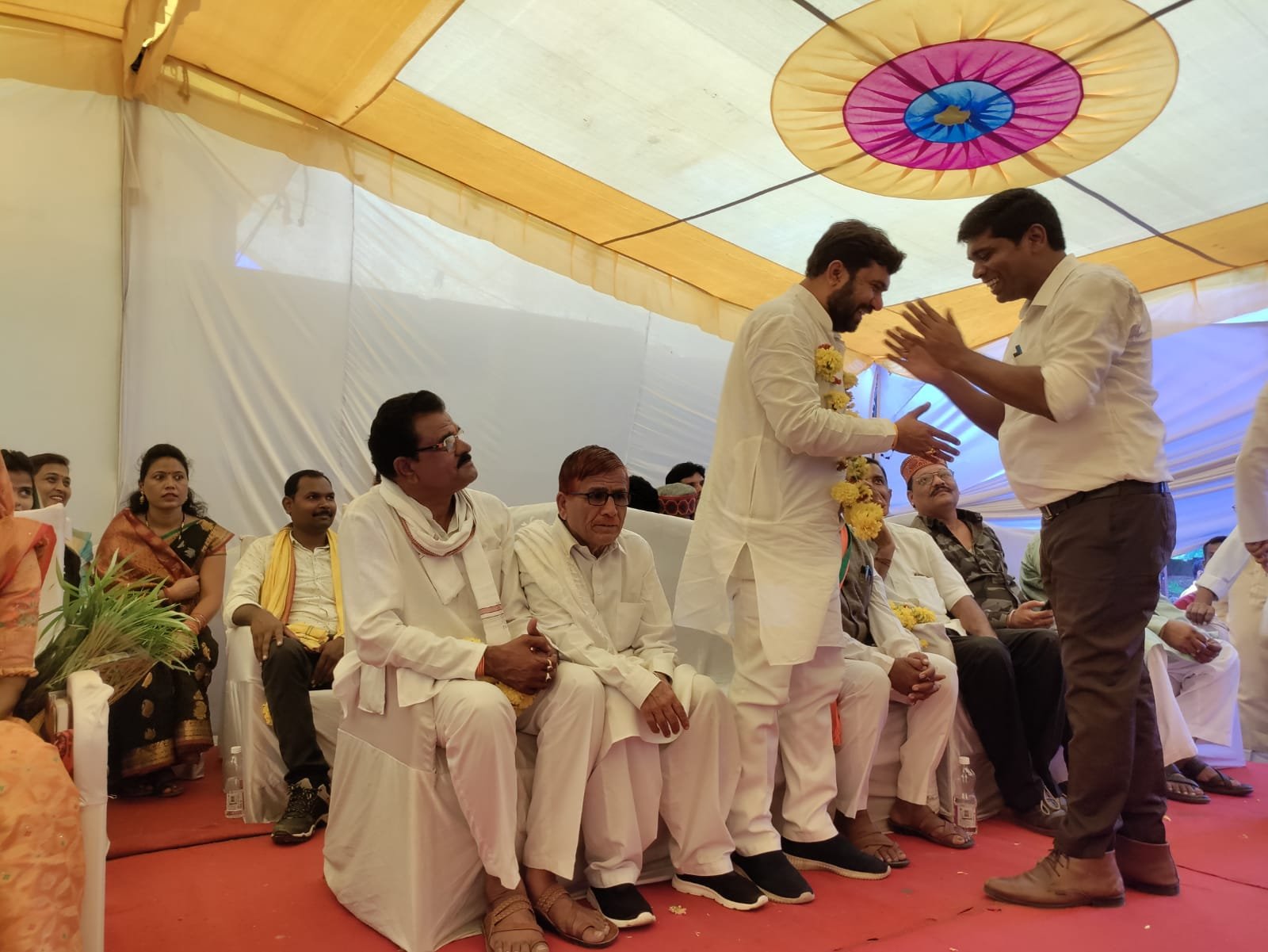 भाजपा कार्यकर्ता के रूप काम कर रहे हैं जनपद के प्रभारी सी ई ओ एवं अन्य अधिकारी, दोषी अधिकारियों की शिकायत उच्च अधिकारियों से कर काँग्रेस पार्टी करेगी आंदोलन: घनश्याम तिवारी | New India Times