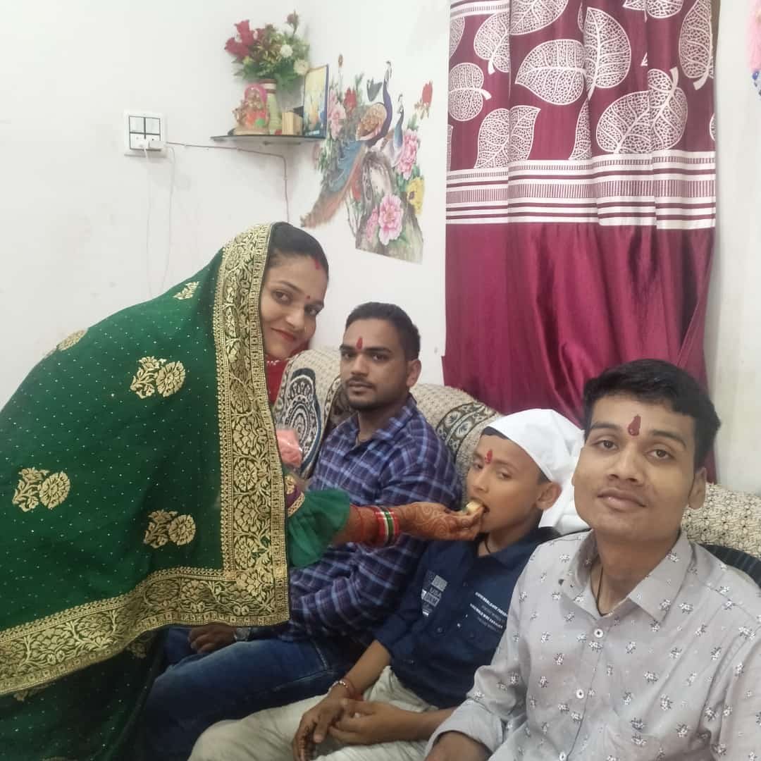 रक्षाबंधन: बहन ने बांधी भाई की कलाई पर विश्वास की डोर | New India Times