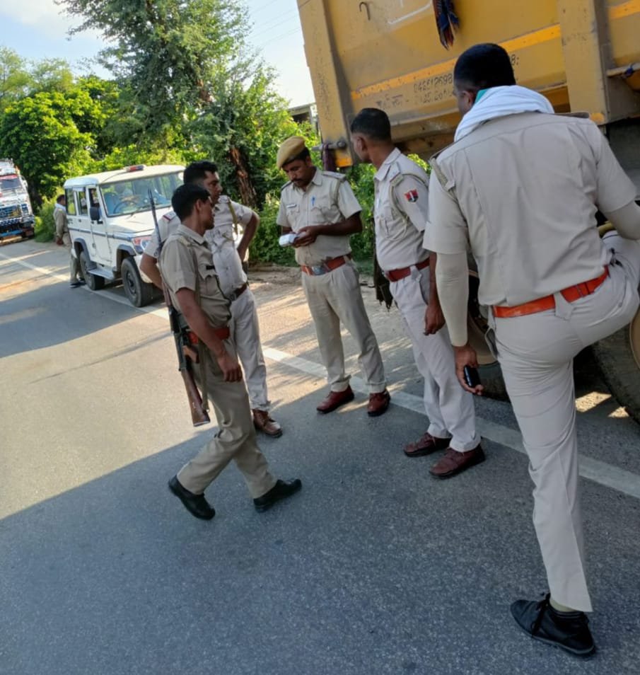 धौलपुर पुलिस एवं परिवहन विभाग द्वारा चलाई गई संयुक्त जांच अभियान | New India Times
