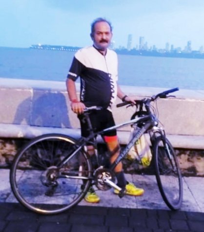 सौरभ और श्वेता गुप्ता लोगों को कर रहे हैं स्वास्थ्य के प्रति जागरूक, शरीर प्रभु का दिया अनमोल उपहार है इसे स्वस्थ और निरोग रखें: सौरभ गुप्ता. आधा से एक घंटा साईकिलिंग करने से रख सकते हैं शरीर को स्वस्थ: श्वेता गुप्ता | New India Times