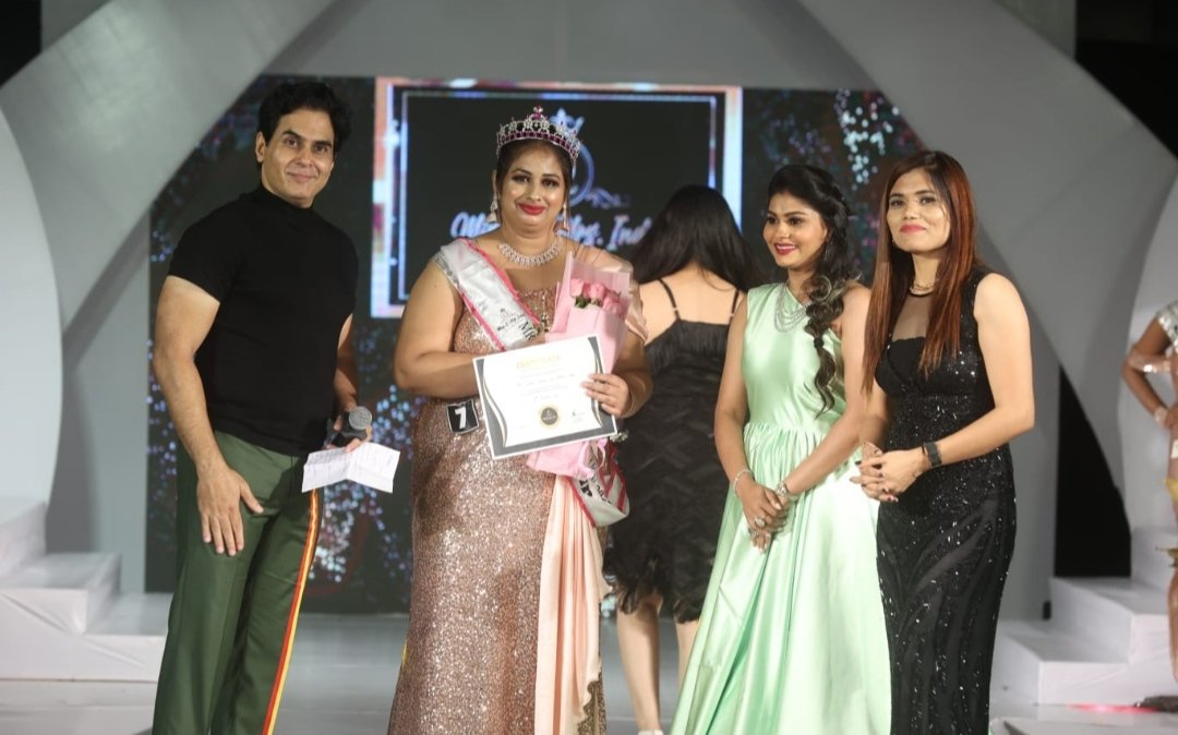 मिसेज इंडिया क्वीन ऑफ नेशन 2022 का उपविजेता खिताब जीतकर श्रीमती नंदिनी नौकरकर ने किया नाम रोशन | New India Times