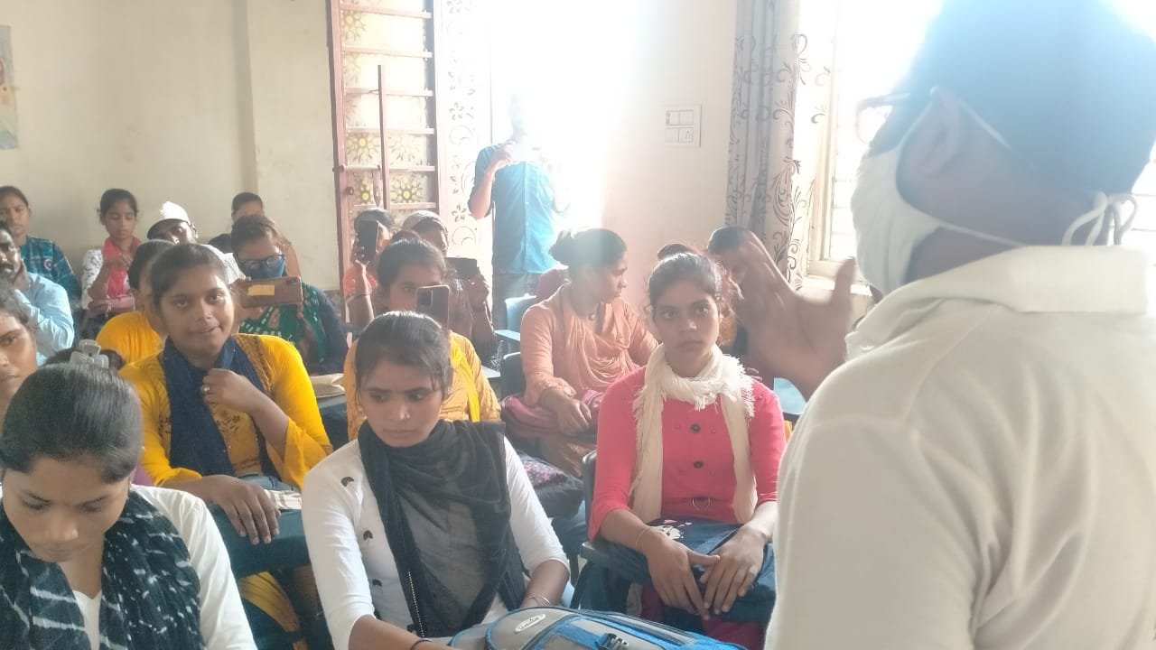 बेरोज़गारों को सोसायटी द्वारा दिया गया रोज़गार कैरियर्स प्रशिक्षण | New India Times