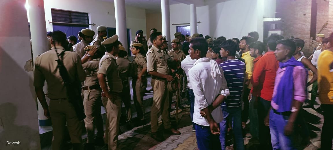 संदिग्ध परिस्थितियों में दो दलित लड़कियों के पेड से लटकते शव मिलने से मची खलबली, हत्या कर पेड़ से लटकाने का लगा आरोप | New India Times