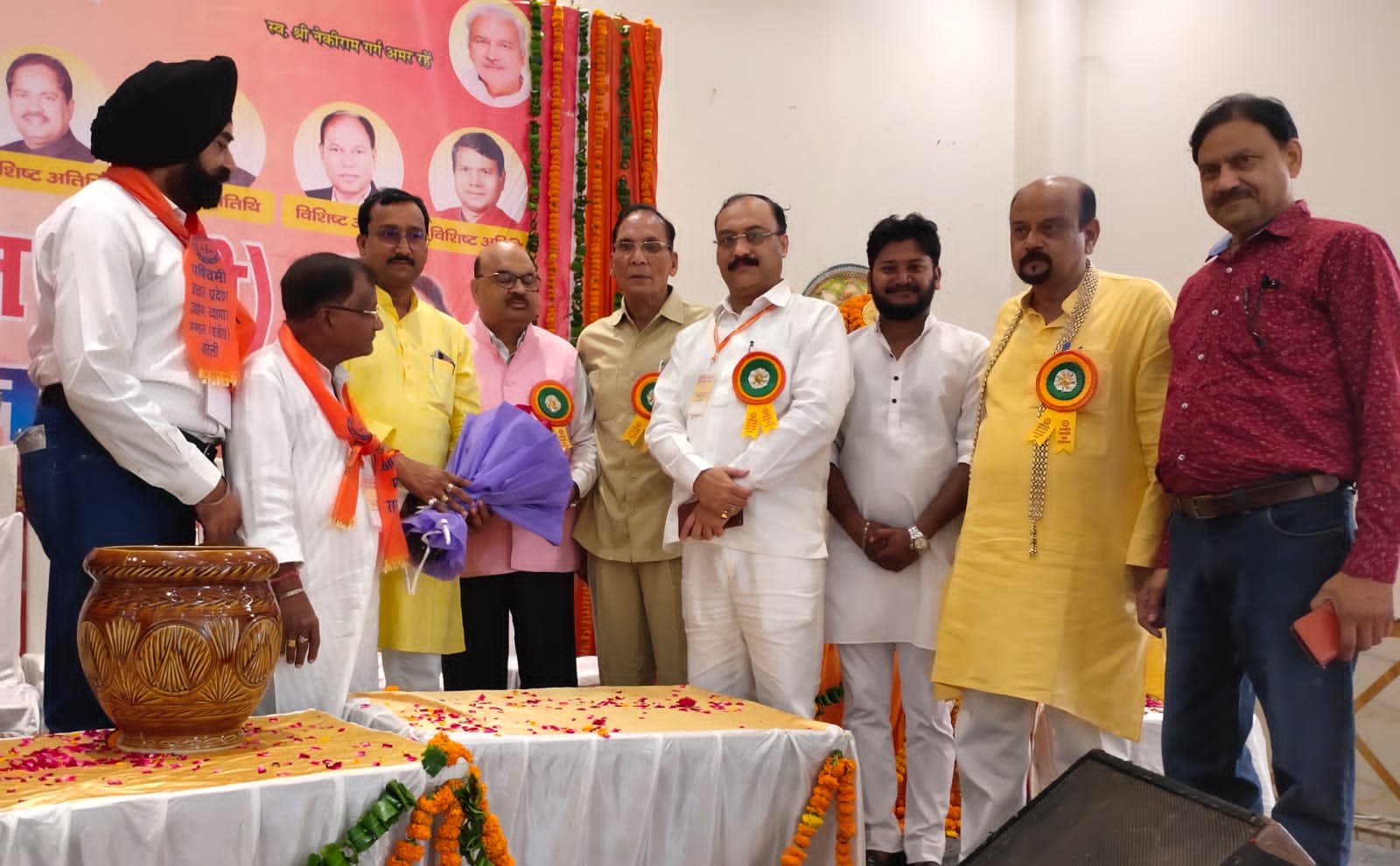 पश्चिमी उत्तर प्रदेश उद्योग व्यापार मंडल के बरेली सम्मेलन में मथुरा के अमित जैन को प्रदेश अध्यक्ष (युवा), मदन मोहन श्रीवास्तव को प्रदेश संगठन मंत्री, कृष्ण मुरारी खंडेलवाल को प्रदेश कोषाध्यक्ष की मिली जिम्मेदारी | New India Times