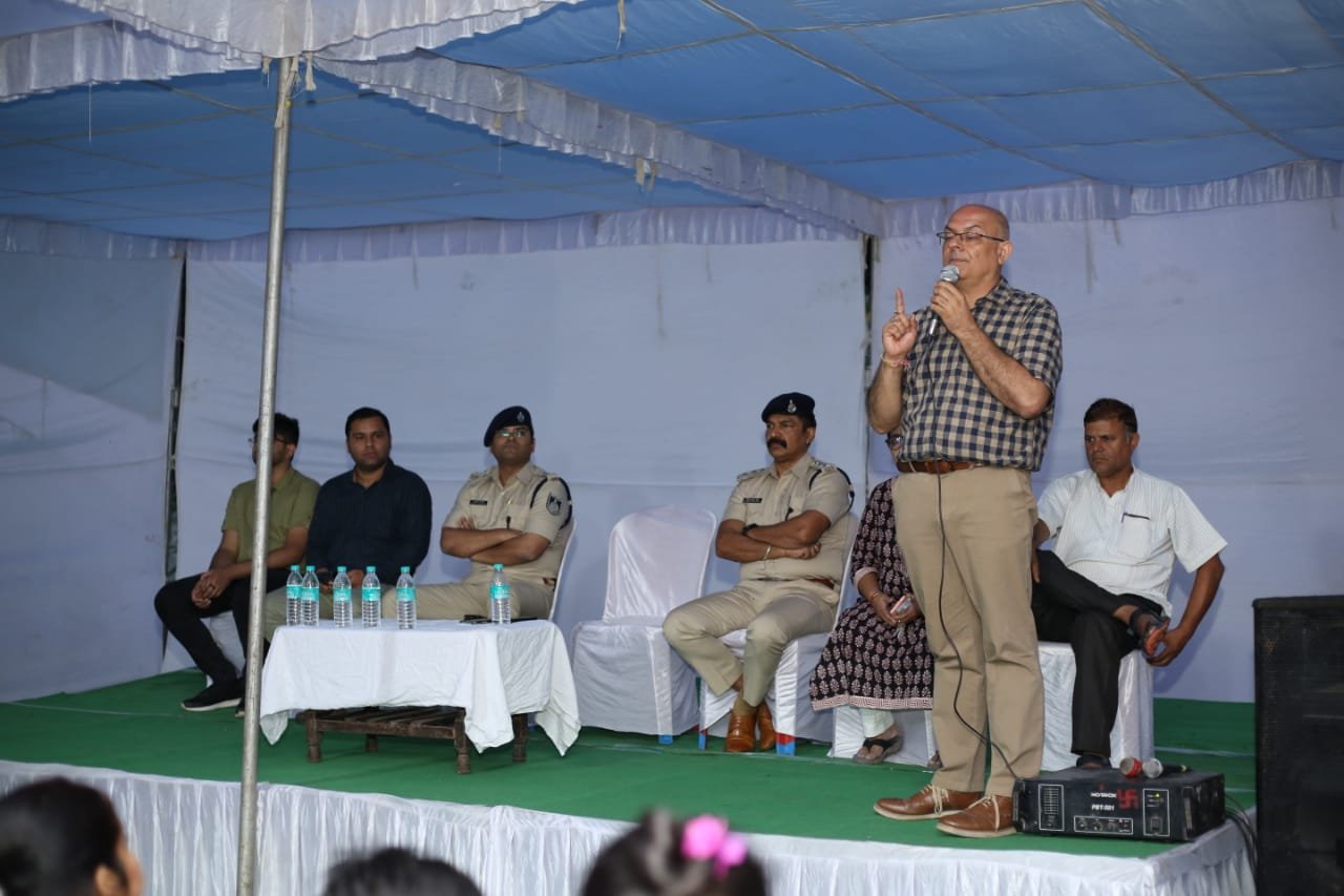 गरीब परिवार की बालिकाओं व बालकों हेतु नगरीय पुलिस भोपाल द्वारा 15 दिवसीय "सृजन" प्रशिक्षण कार्यक्रम का किया जाएगा आयोजन | New India Times