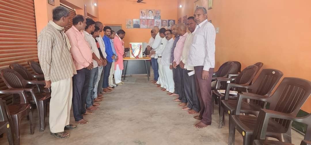 इटवा में पंडित दीनदयाल उपाध्याय के पुण्यतिथि पर अर्पित की गई पुष्पांजलि | New India Times