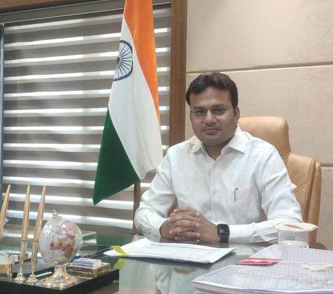 शासकीय कन्या शिक्षा परिसर जुन्नारदेव में छात्राओं के धरने पर बैठने की घटना के संदर्भ में 2 माध्यमिक शिक्षक तत्काल प्रभाव से निलंबित | New India Times