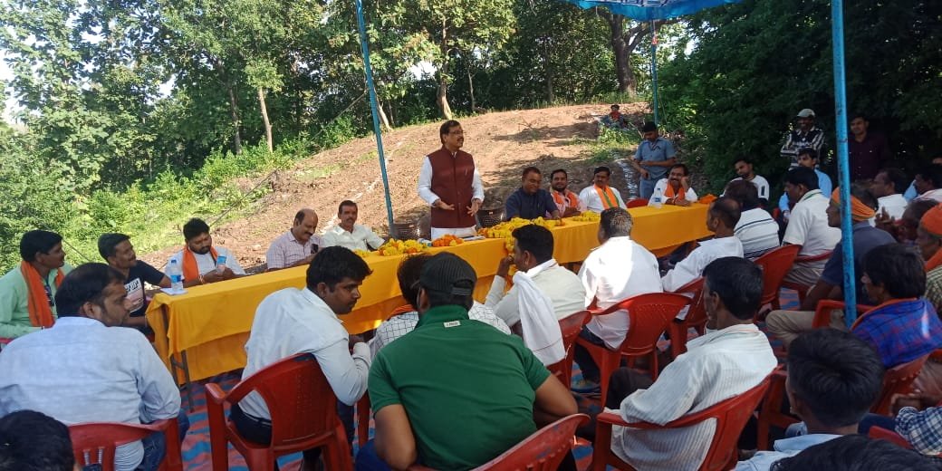 जल जीवन मिशन व नल जल योजना के अंतर्गत सांसद गुमान सिंह डामोर की उपस्थिति में शुभारंभ | New India Times