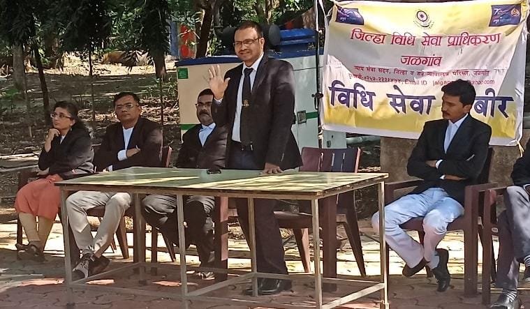 जामनेर कोर्ट में विधी सेवा की ओर से सीनियर सिटीजन्स के अधिकारों को लेकर कानूनी परामर्श शिविर का हुआ आयोजन, न्यायधीश डी.एन. चामले ने किया अनमोल मार्गदर्शन | New India Times