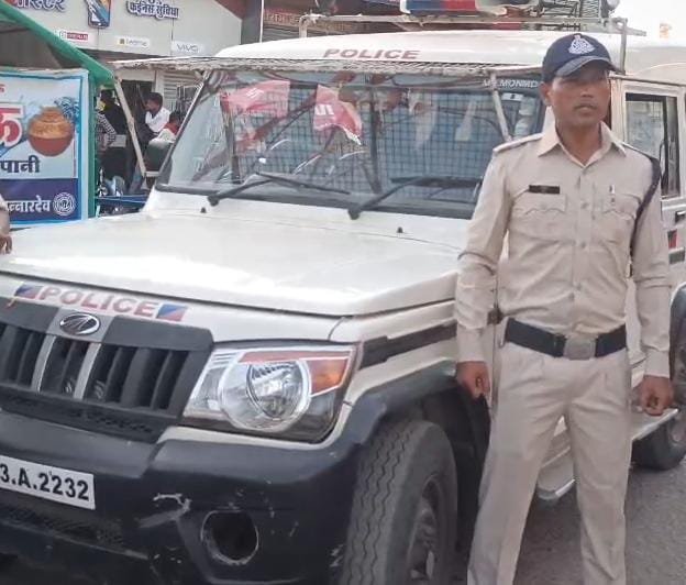 नशा मुक्त अभियान को लेकर पुलिस सख्त, न्यायालय ने शराब पीकर वाहन चलाने के जुर्म में स्कूटी चालक को सुनाई ₹10000 का जुर्माना | New India Times