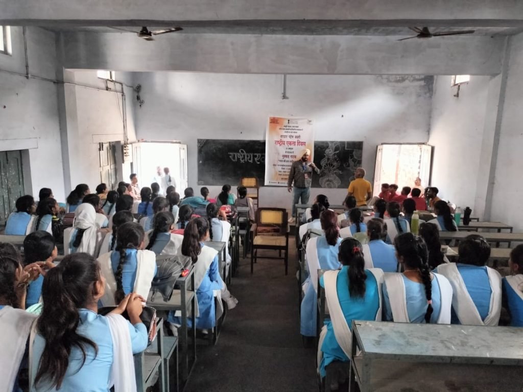 बहराइच कलेक्ट्रेट व तारा गर्ल्स इंटर कॉलेज में हुआ साहित्यिक कार्यक्रम का आयोजन | New India Times