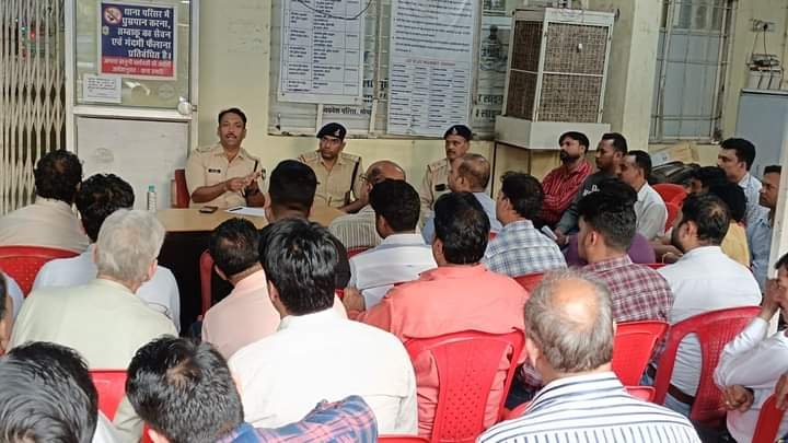 सुरक्षा व्यवस्था के मद्देनजर पुलिस उपायुक्त रियाज इकबाल ने होटल संचालकों के साथ बैठक कर दिये महत्वपूर्ण दिशा-निर्देश | New India Times