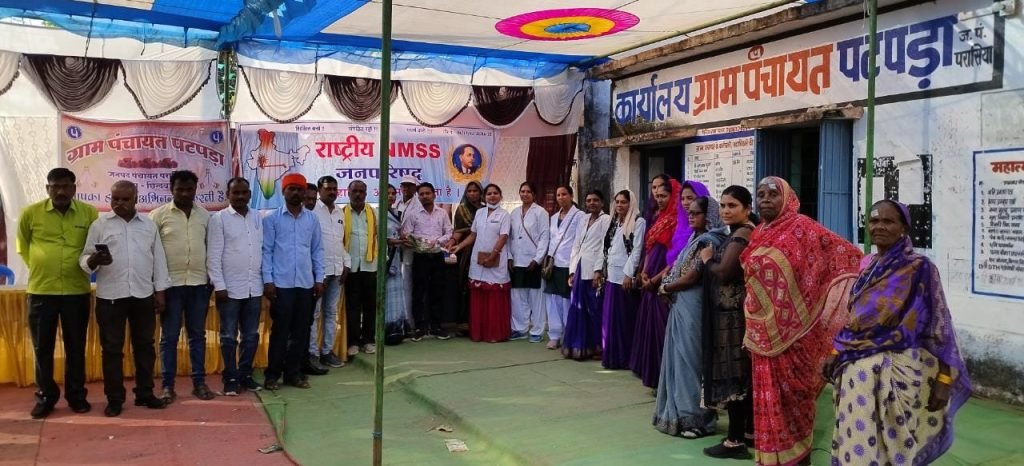 आंखों के सैकड़ों मरीजों ने लिया निःशुल्क नेत्र शिविर का लाभ, कई ऑपरेशन होंगे निःशुल्क | New India Times