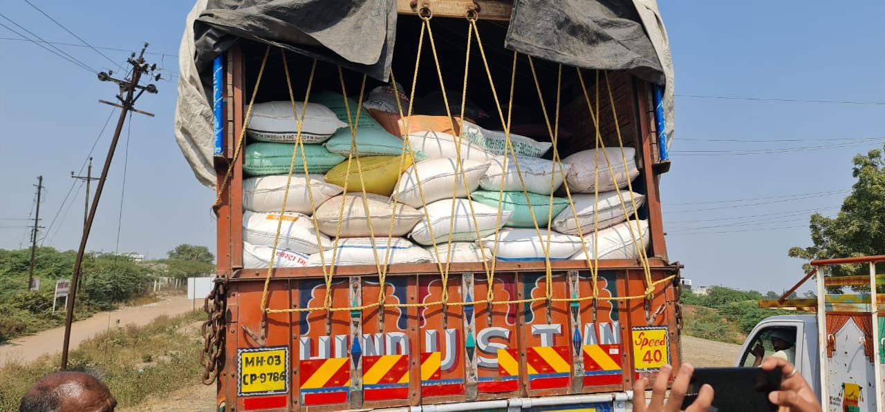 राशन माफियाओं पर पुलिस का शिकंजा, सीएसपी एस. ऋषिकेश रेड्डी की टीम ने लाखों रुपए का अवैध चावल किया जब्त | New India Times