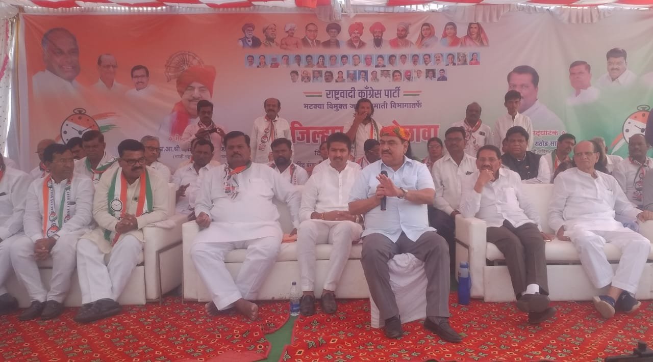 बनिया-ब्राम्हणों की छवि वाली भाजपा को मैंने बहुजनों की पार्टी बनाया, पार्टी के प्रचार के लिए गिरीश महाजन कभी भी अपने निर्वाचन क्षेत्र से बाहर नहीं गए: एकनाथ खडसे | New India Times