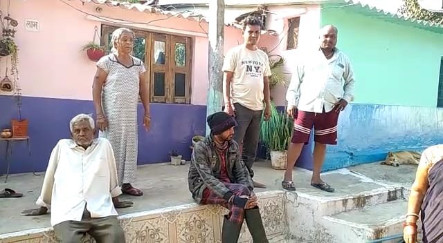 ठंड में बनी पेयजल की विकराल समस्या, जिम्मेदार बने अनजान | New India Times