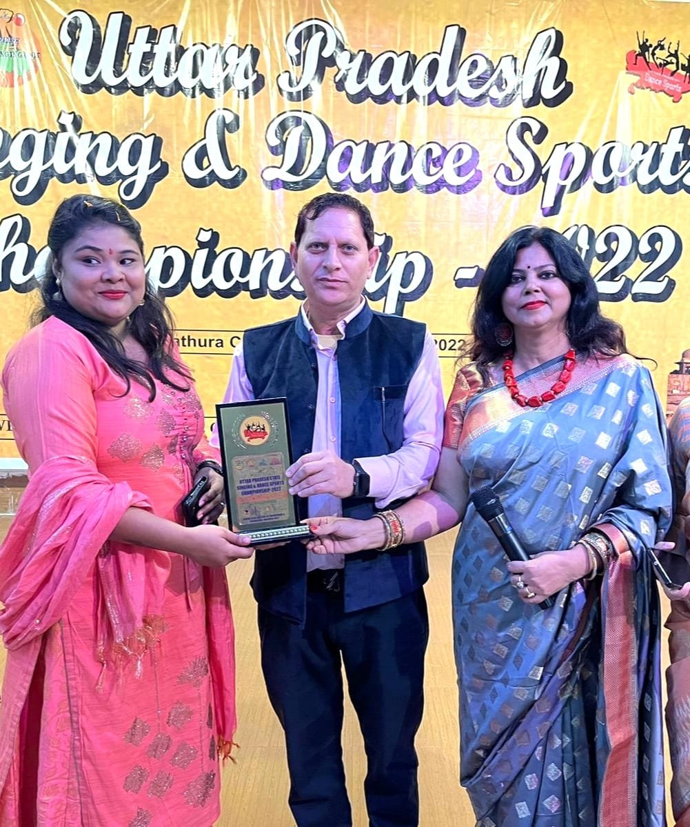 उत्कृष्ट कार्य करने के लिए बृज यातायात एवं पर्यावरण जागरूकता समिति के संस्थापक अध्यक्ष विनोद दीक्षित हुए सम्मानित | New India Times