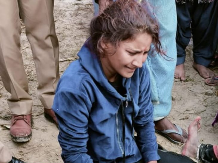 बेटी की विदाई से पहले फंदे पर झूला पिता, आज शाम को आनी थी बेटी की बारात, सुबह आटा चक्की में मिली लाश 4 बेटी की विदाई से पहले फंदे पर झूला पिता, आज शाम को आनी थी बेटी की बारात, सुबह आटा चक्की में मिली लाश | New India Times