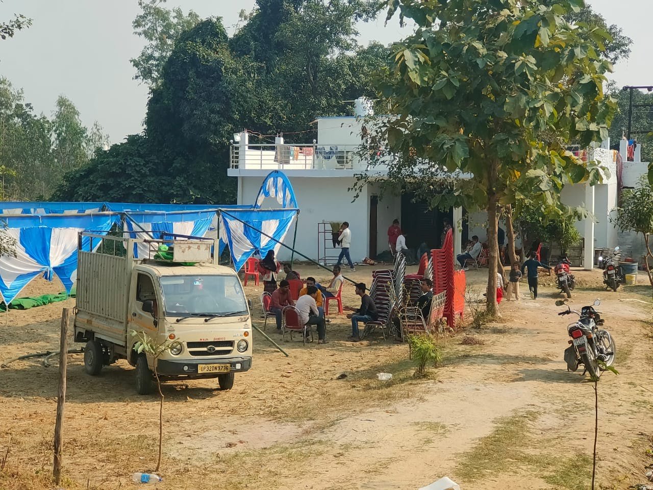 बेटी की विदाई से पहले फंदे पर झूला पिता, आज शाम को आनी थी बेटी की बारात, सुबह आटा चक्की में मिली लाश | New India Times