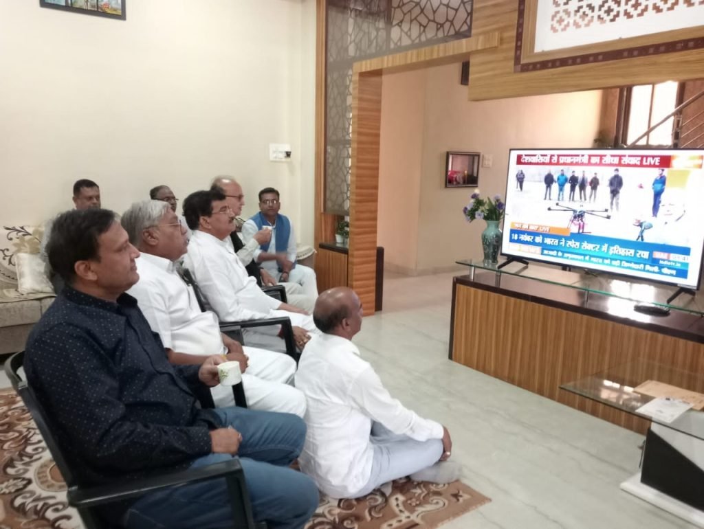 भाजपा जिला कार्यालय पर सुनी गई प्रधानमंत्री के मन की बात | New India Times