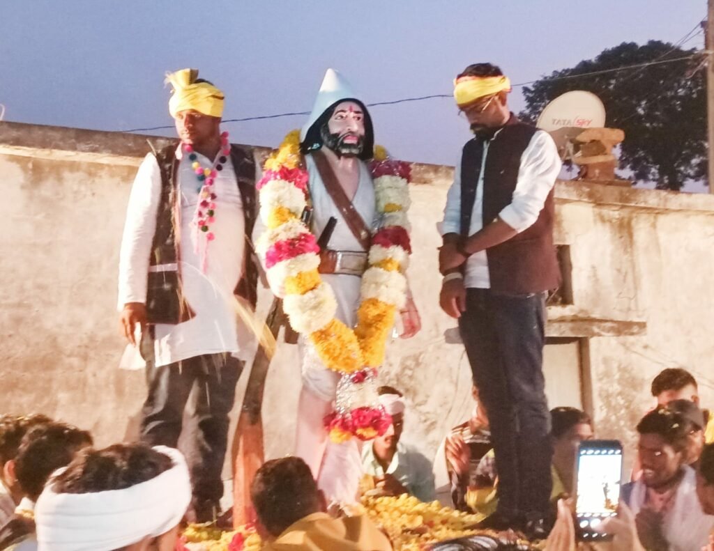 स्वतंत्रता सेनानी टंट्या भील की गाता प्रतिमा का किया गया स्थापना, कई राज्यों के सामाजिक कार्यकर्ता आयोजन में हुए शामिल | New India Times