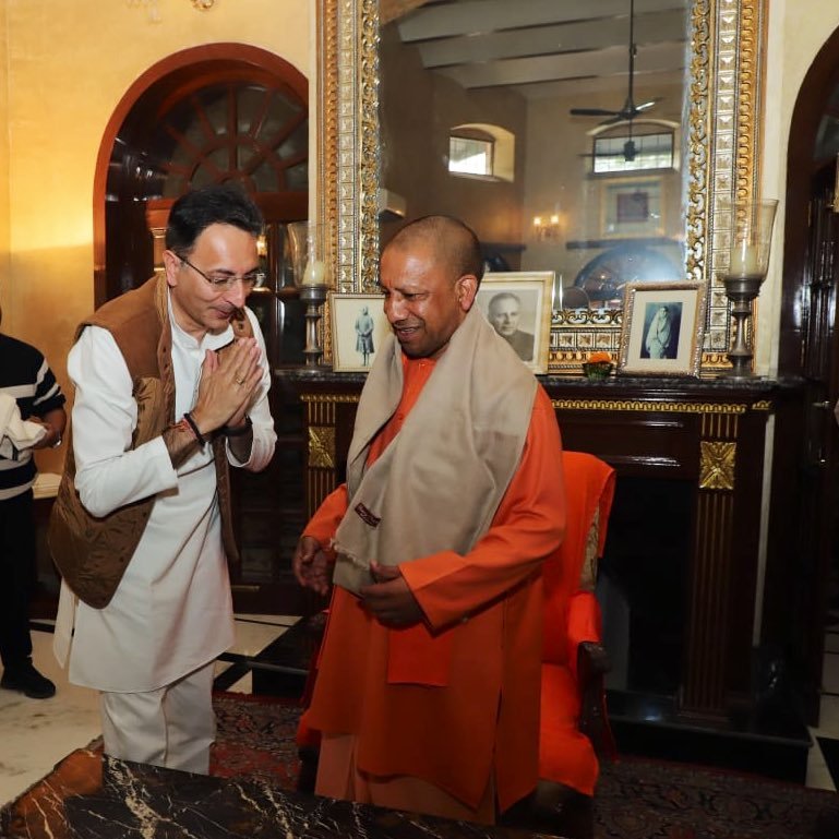 मुख्यमंत्री योगी आदित्यनाथ ने जितिन प्रसाद की कोठी में किया जलपान 2 मुख्यमंत्री योगी आदित्यनाथ ने जितिन प्रसाद की कोठी में किया जलपान | New India Times