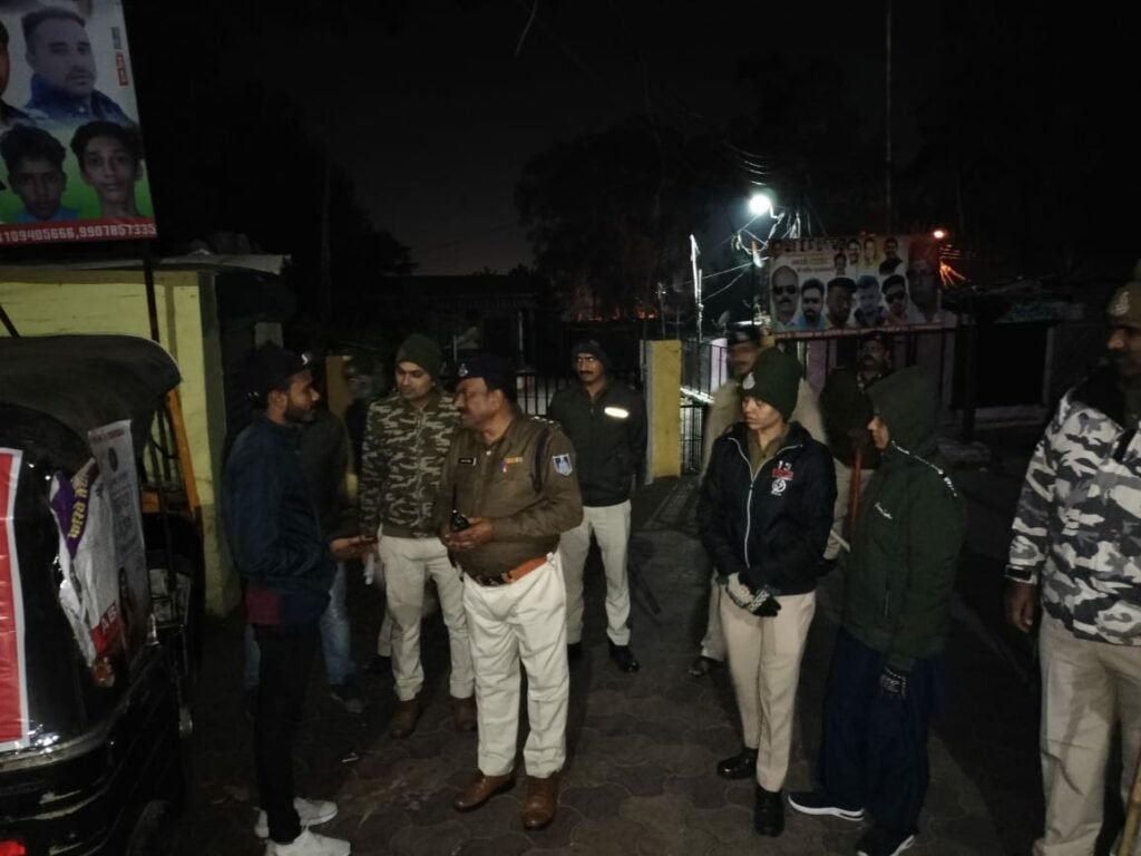 कॉम्बिंग गश्त के दौरान 485 स्थाई एवं 539 गिरफ्तारी वारंटियों समेत 1024 आरोपियों को भोपाल पुलिस ने किया गिरफ़्तार 2 कॉम्बिंग गश्त के दौरान 485 स्थाई एवं 539 गिरफ्तारी वारंटियों समेत 1024 आरोपियों को भोपाल पुलिस ने किया गिरफ़्तार | New India Times