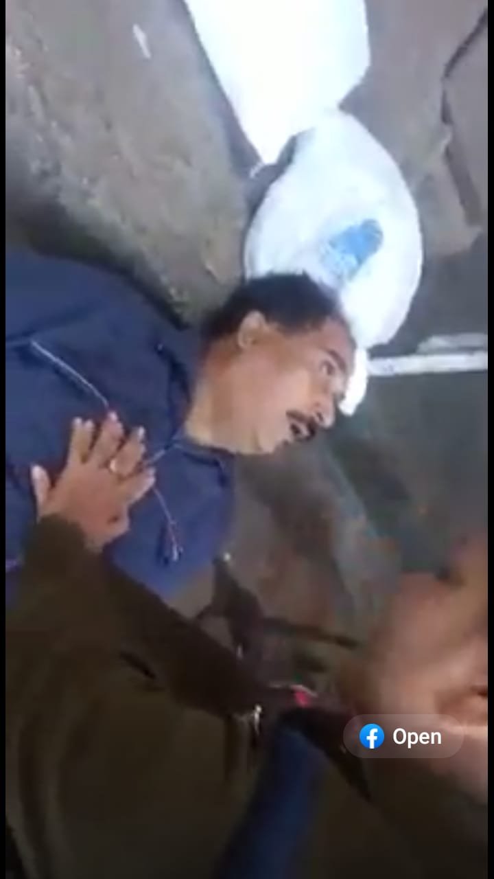 ग्वालियर में गोले का मंदिर चौराहे पर एक व्यक्ति को राह चलते आया हार्ट अटैक, चौराहे पर तैनात महिला ट्रैफिक सूबेदार सोनम पाराशर ने CPR देकर बचाई जान | New India Times