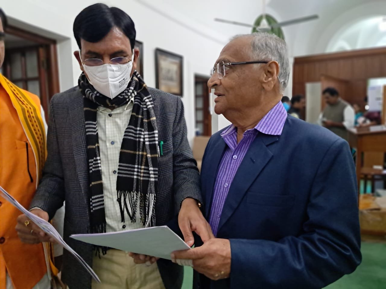 सांसद शेजवलकर ने ग्वालियर के सीजीएचएस वेलनेस सेंटर में व्यवस्थाओं के सुधार हेतु स्वास्थ्य मंत्री मांडविया को सौंपा पत्र | New India Times