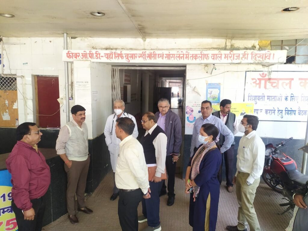 जिला प्रशासन के अधिकारियों ने कोविड की संभावित लहर के दृष्टिगत बचाव की तैयारियों का लिया जायजा | New India Times