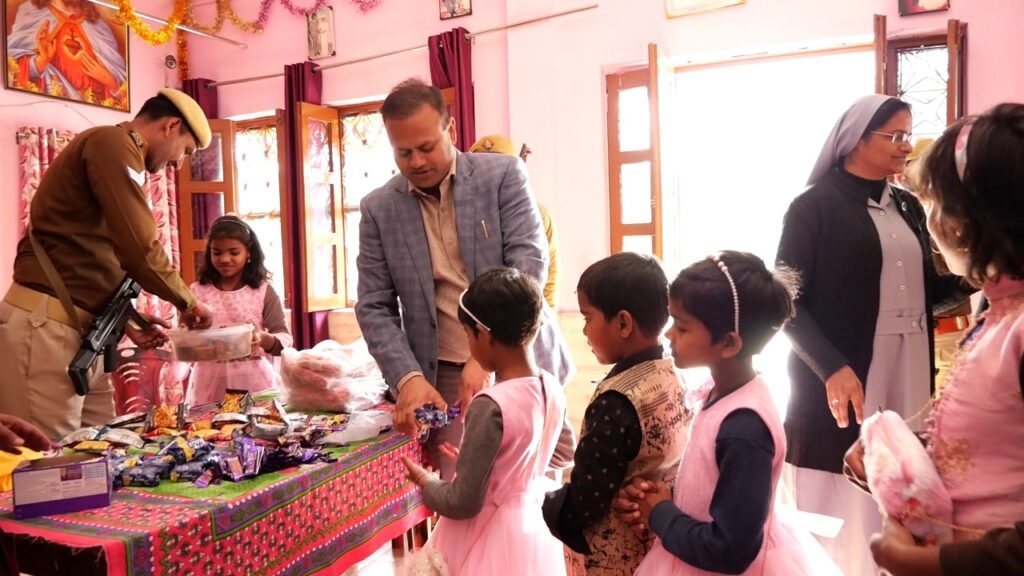 जिलाधिकारी ने सेंट ज्यूड फाउंलिंग होम अनाथालय में बच्चों से किया वादा निभाते क्रिसमस डे किया सेलिब्रेट, बच्चों को फल, मिठाइयां, चॉकलेट और खिलौने आदि का किया वितरण 2 जिलाधिकारी ने सेंट ज्यूड फाउंलिंग होम अनाथालय में बच्चों से किया वादा निभाते क्रिसमस डे किया सेलिब्रेट, बच्चों को फल, मिठाइयां, चॉकलेट और खिलौने आदि का किया वितरण | New India Times