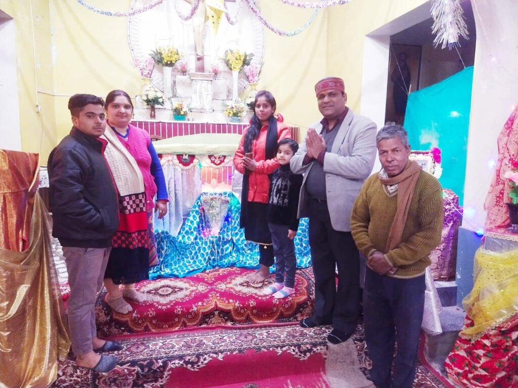 बागपत जिला में धूमधाम व हर्षोल्लास के साथ मनाया गया क्रिस्मस डे 2 बागपत जिला में धूमधाम व हर्षोल्लास के साथ मनाया गया क्रिस्मस डे | New India Times