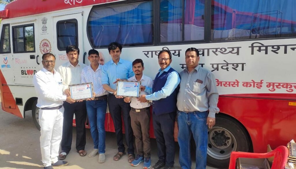 मोहनलाल लोढ़ा की स्मृति में 41 यूनिट ब्लड हुआ डोनेट 2 मोहनलाल लोढ़ा की स्मृति में 41 यूनिट ब्लड हुआ डोनेट | New India Times