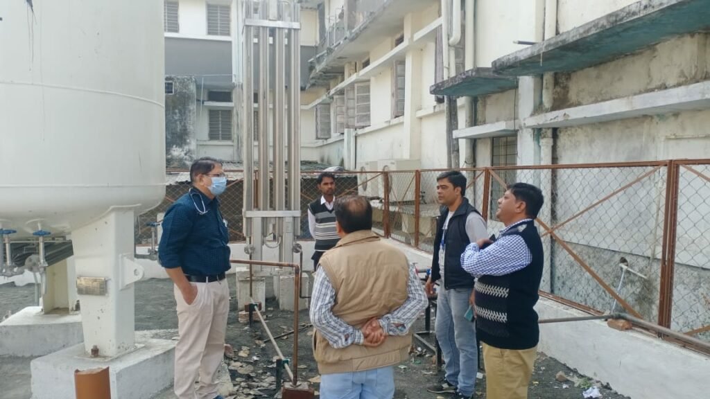 कोविड 19 महामारी को देखते हुए मध्य प्रदेश शासन के निर्देसानुसार जिला अस्पताल झाबुआ में मॉक ड्रिल का किया गया आयोजन 2 कोविड 19 महामारी को देखते हुए मध्य प्रदेश शासन के निर्देसानुसार जिला अस्पताल झाबुआ में मॉक ड्रिल का किया गया आयोजन | New India Times