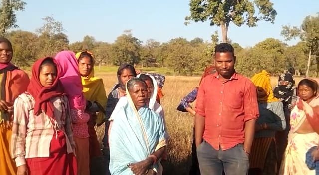 बिजली आपूर्ति नहीं होने के कारण कई किसान परेशान, फसलों को भारी नुकसान, सूख रही हैं फसलें | New India Times