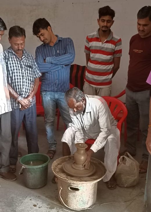 माटी कला बोर्ड का 45 दिवसीय प्रशिक्षण कार्यक्रम हुआ शुरू | New India Times