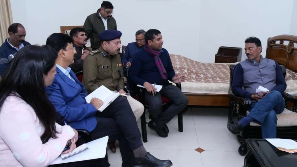 मेले में सैलानियों के लिये बेहतर से बेहतर सुविधाएं जुटाएं: प्रभारी मंत्री श्री सिलावट 2 मेले में सैलानियों के लिये बेहतर से बेहतर सुविधाएं जुटाएं: प्रभारी मंत्री श्री सिलावट | New India Times