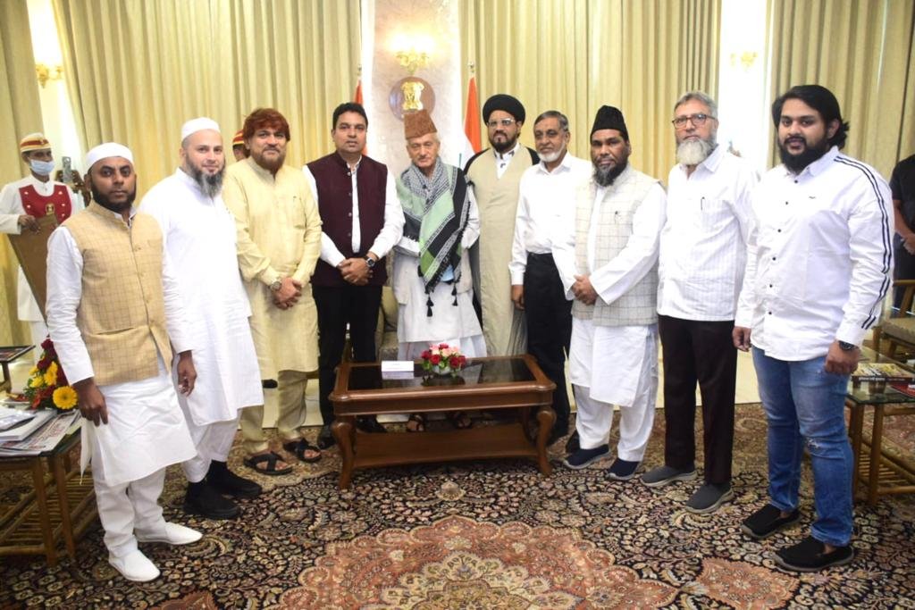 हाईकोर्ट के आदेशानुसार मुस्लिम समाज को शिक्षा और नौकरियों में 5 प्रतिशत आरक्षण देने की मांग को लेकर पूर्व राज्यमंत्री डॉ आसिफ शेख के नेतृत्व में मुस्लिम समाज के पदाधिकारियों ने की राज्यपाल मुलाक़ात 2 हाईकोर्ट के आदेशानुसार मुस्लिम समाज को शिक्षा और नौकरियों में 5 प्रतिशत आरक्षण देने की मांग को लेकर पूर्व राज्यमंत्री डॉ आसिफ शेख के नेतृत्व में मुस्लिम समाज के पदाधिकारियों ने की राज्यपाल मुलाक़ात | New India Times