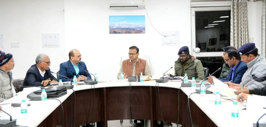 जिलाधिकारी व वरिष्ठ पुलिस अधीक्षक द्वारा अभियोजन कार्यों की समीक्षा कर दिये गये आवश्यक दिशा-निर्देश | New India Times