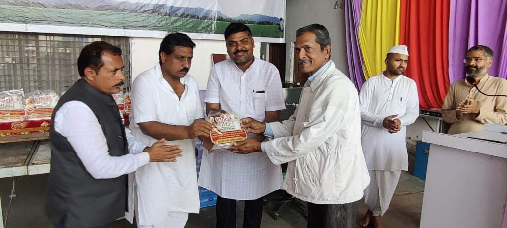 पर्यावरण संवर्धन के लिए पारंपरिक जैविक खेती और भारतीय बीजों का संरक्षण जरूरी, शांतिधारा में भारतीय बीज और जैविक खेती पर कार्यशाला संपन्न | New India Times