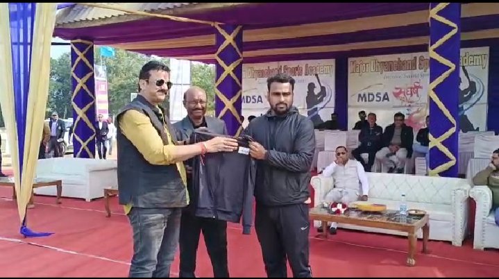 एम.डी.एस.ए एवं संघर्ष सेवा समिति के संयुक्त तत्वाधान में शुरू हुआ क्रिकेट का महाकुंभ. बुंदेलखंड में प्रतिभाओं की कोई कमी नहीं: डॉ. संदीप सरावगी | New India Times