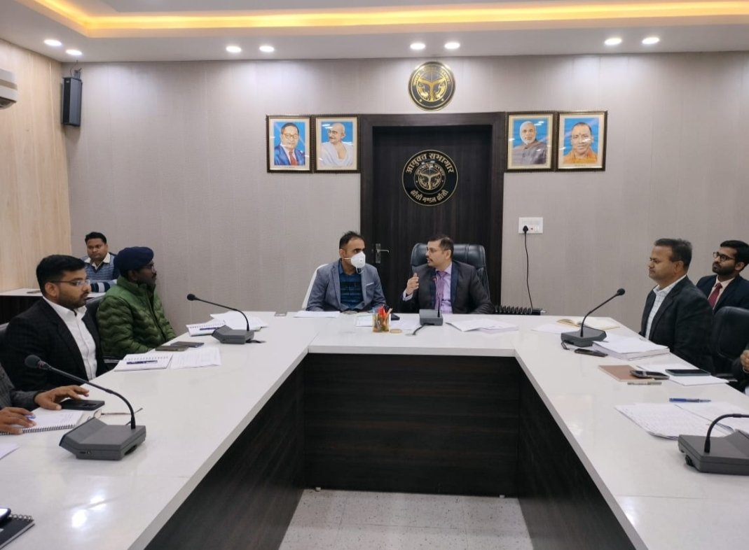 इलाहाबाद-झाँसी खण्ड शिक्षक निर्वाचन के अंतर्गत नामांकन, मतदान एवं मतगणना की तैयारियों से संबंधित बैठक मंडलायुक्त झाँसी/रिटर्निंग ऑफीसर इलाहाबाद-झाँसी खण्ड शिक्षक निर्वाचन क्षेत्र की अध्यक्षता में हुआ सम्पन्न | New India Times