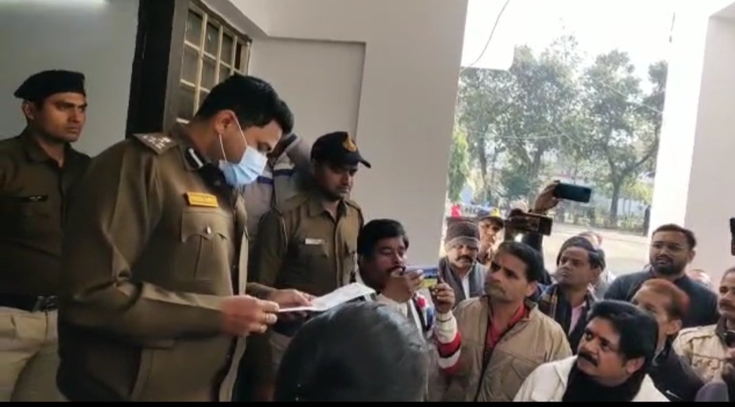 ऑल इंडिया पत्रकार कल्याण महासंघ ने डीआईजी को सौंपा ज्ञापन, पत्रकारों पर दर्ज हुए मामलों की जांच कर झूठी शिकायत करने वालों के खिलाफ कार्रवाई की मांग | New India Times