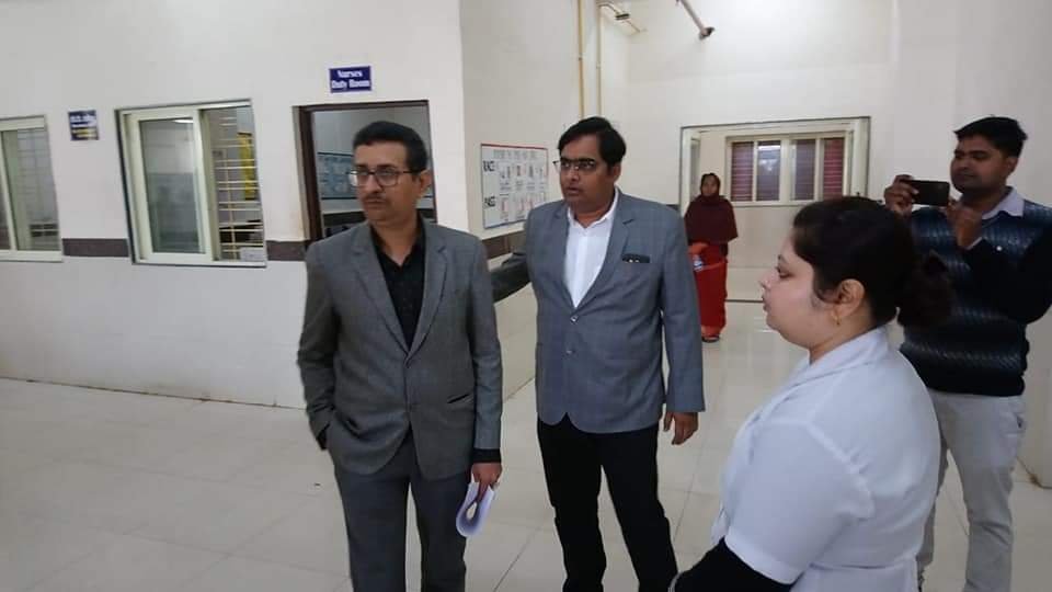 मेडिकल कॉलेज दतिया का नेशनल मेडिकल कमीशन ने किया आकस्मिक दौरा, पांच विभागों में एमडी/एमएस और एमबीबीएस की मंजूरी के लिए देर रात तक पूरे कॉलेज का लिया ब्योरा | New India Times