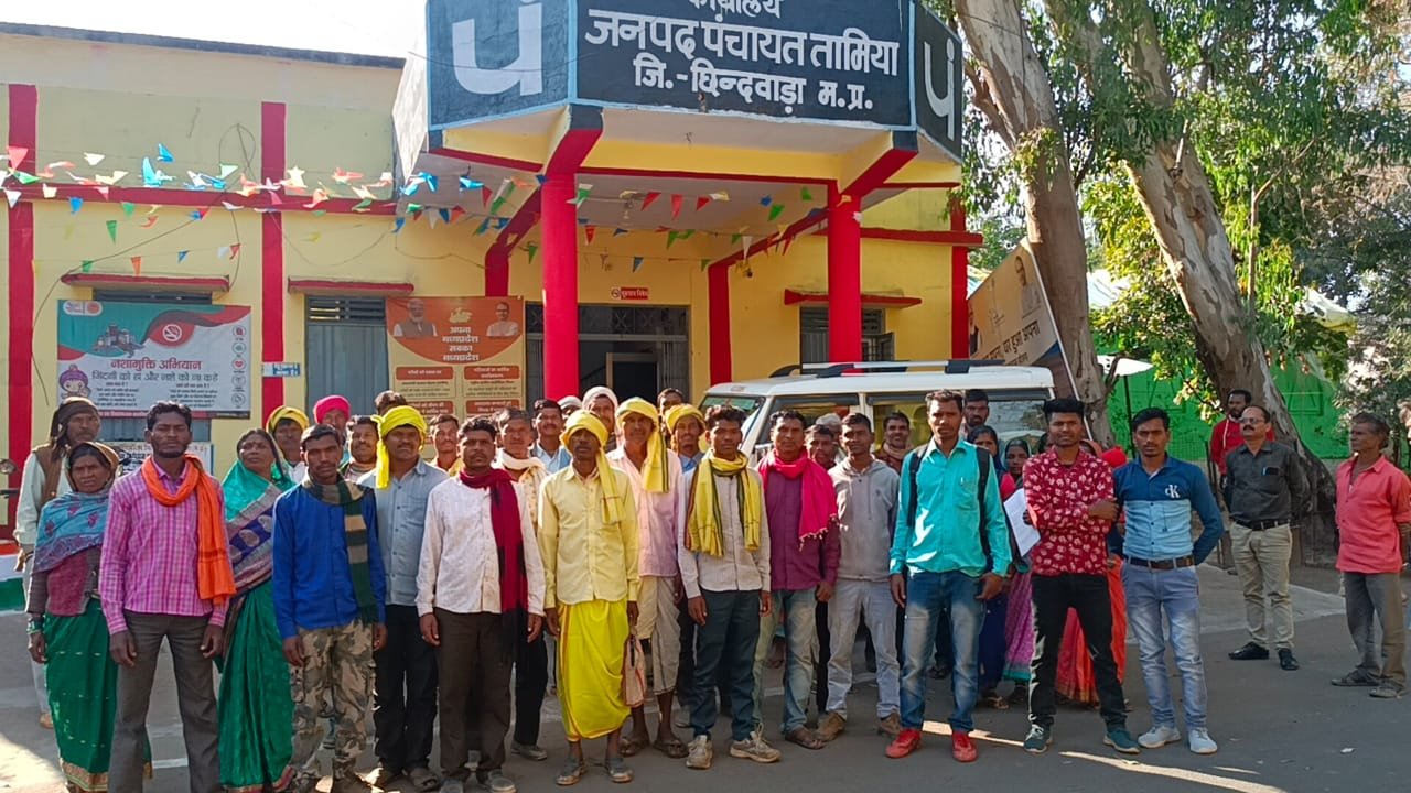 पानी की ऐसी हाहाकार कि लड़की भी देने से कर रहे हैं लोग इंकार, इंसान के साथ जानवर भी पेयजल समस्या से हैं परेशान | New India Times