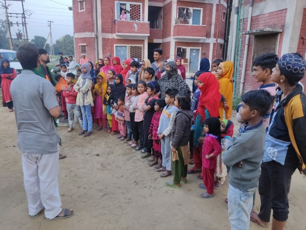 ज़िला बुलंदशहर में चलाया जा रहा है स्वच्छता हेतु नुककड़ नाटक अभियान, ज़िले में डायरिया नियंत्रण हेतु किया जा रहा स्वच्छता एंव डायरिया हेतू नुक्कड़ नाटक | New India Times