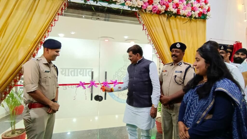 बुरहानपुर में आधुनिक सुविधाओं से लैस यातायात थाना भवन का सांसद ज्ञानेश्वर पाटिल के कर कमलों से लोकार्पण संपन्न | New India Times