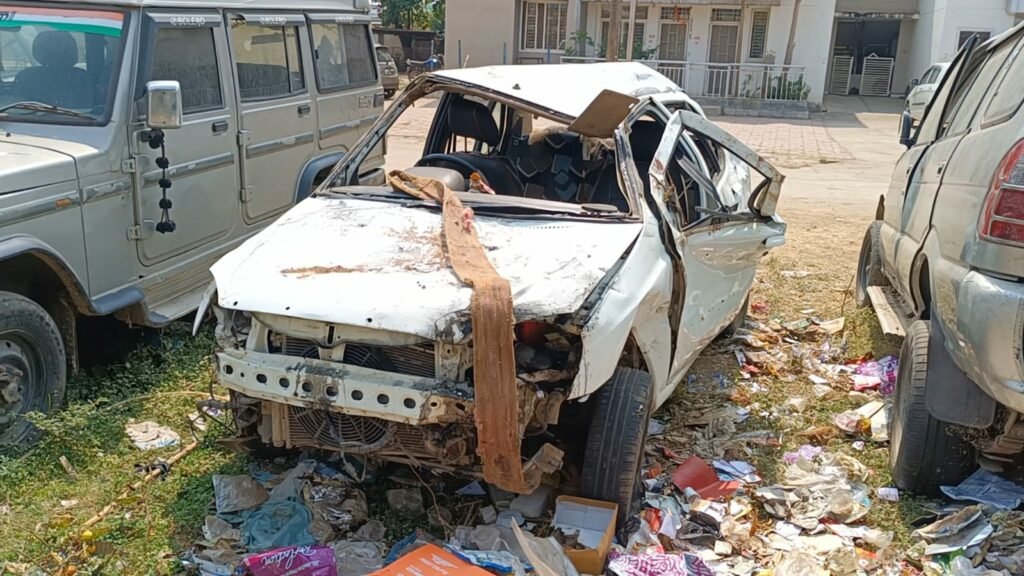 कार में सवार आधा दर्जन लोग पुलिया में जा घुसे, एक की दर्दनाक मौत 2 कार में सवार आधा दर्जन लोग पुलिया में जा घुसे, एक की दर्दनाक मौत | New India Times