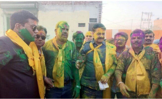 श्रमजीवी पत्रकार यूनियन के होली मिलन समारोह में जमकर उड़ा गुलाल, पत्रकारों ने दिया संगठित होने का संदेश | New India Times